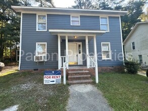 Building Photo - 121 Misty Oak Rd