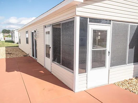 Building Photo - 2810 Barboza Dr