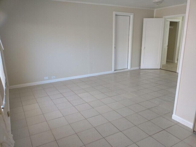 Foto del edificio - 849-851 W Cambridge Ave