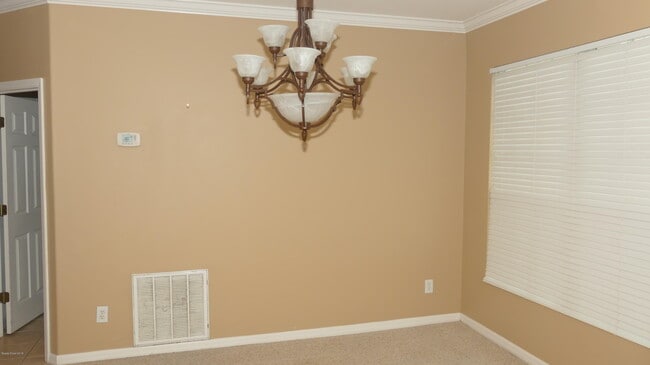 Building Photo - 1831 Barrington Cir