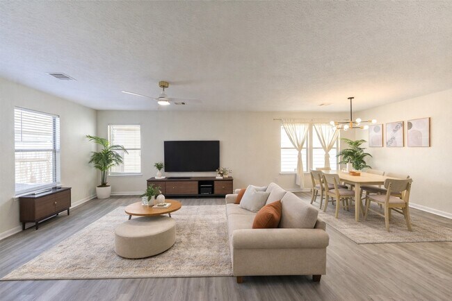 Foto del edificio - 1010 Hummingbird Point Ln