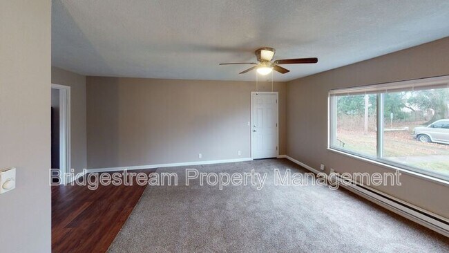 Foto del edificio - 721 Golfview Ave