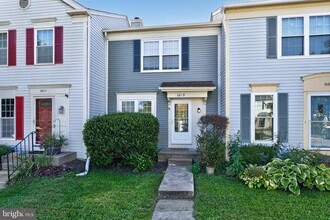 Building Photo - 6619 High Valley Ln