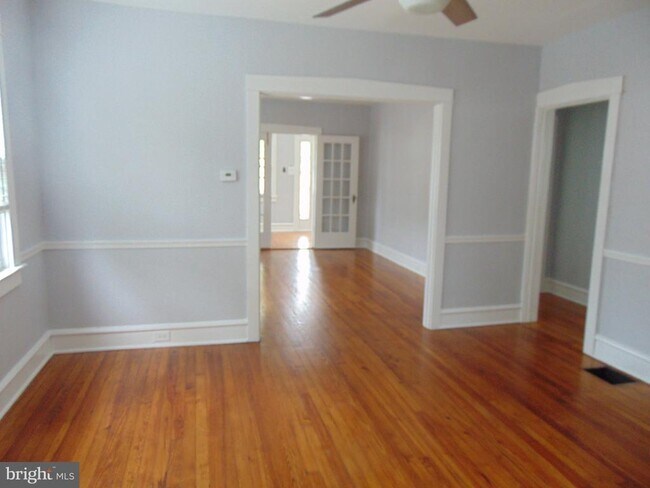 Building Photo - 316 Bowers Ave