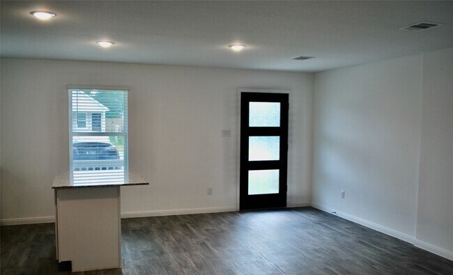 Foto del edificio - 16751 N Marie Vlg Dr