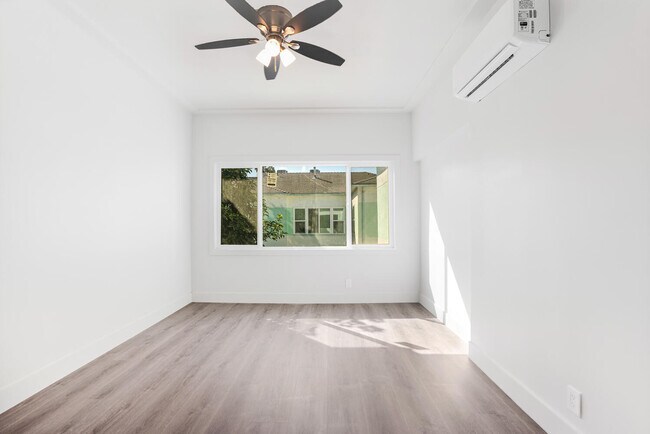 Building Photo - 115 S Westmoreland Ave