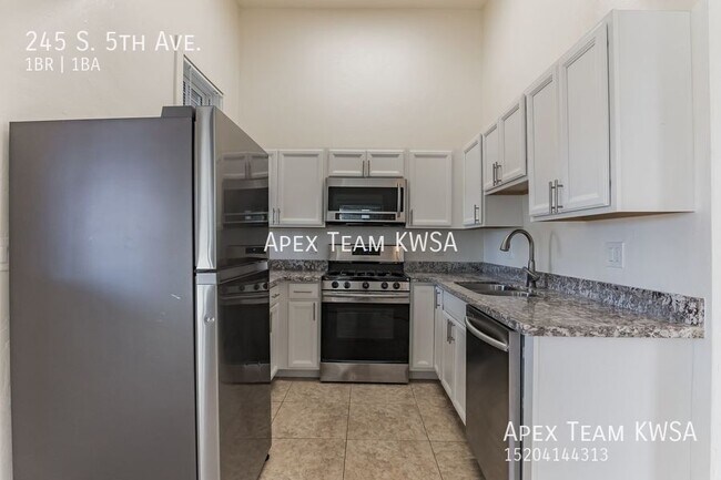 Foto del edificio - 245 S 5th Ave