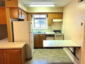 Building Photo - 1311 Antoine Dr