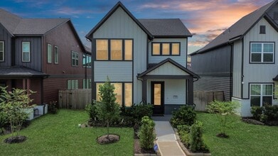 Building Photo - 1538 Park Path Dr