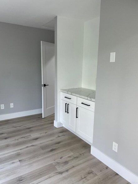 Building Photo - 1670 Forestdale Dr