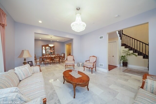 Foto del edificio - 105 Thacker St W