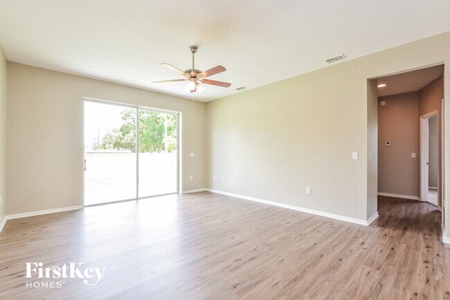 Foto del edificio - 1397 Normandy Heights Cir