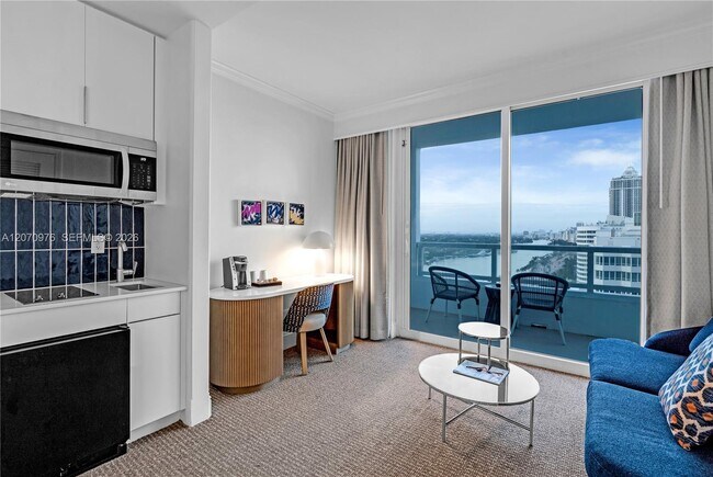 Foto del edificio - 4401 Collins Ave