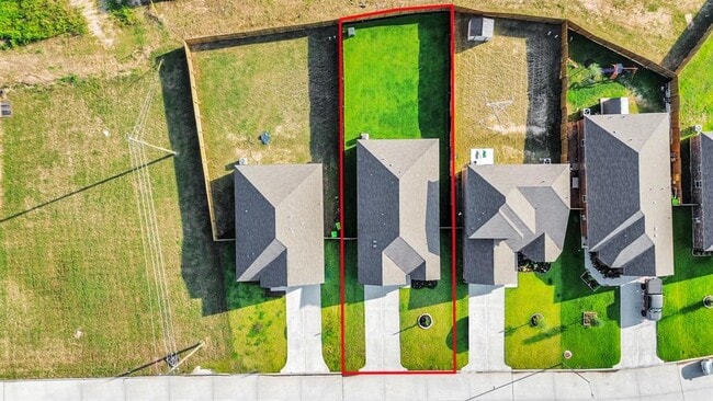 Building Photo - 424 Maple Fawn Dr