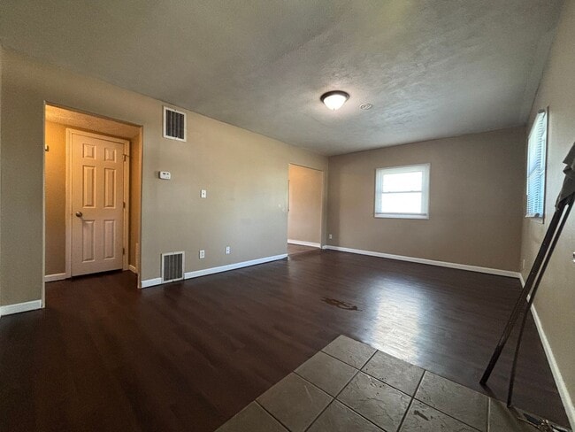 Foto del edificio - 2 Bedroom / 1 Bath Home in Council Bluffs!