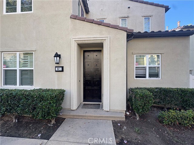 Building Photo - 865 Sunset Pl