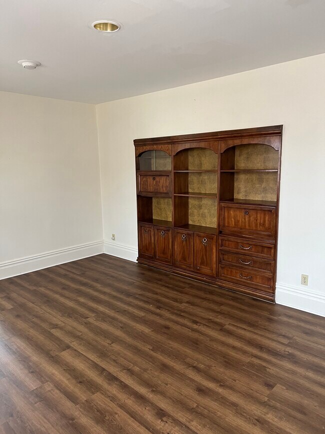 Comedor - 203 Greene St