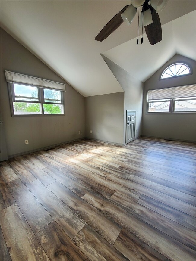 Building Photo - 1020 W Cypress St
