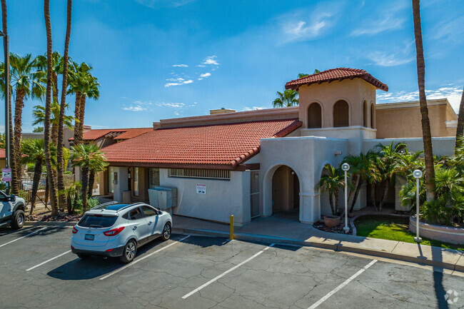 Foto del edificio - Thunderbird Paseo