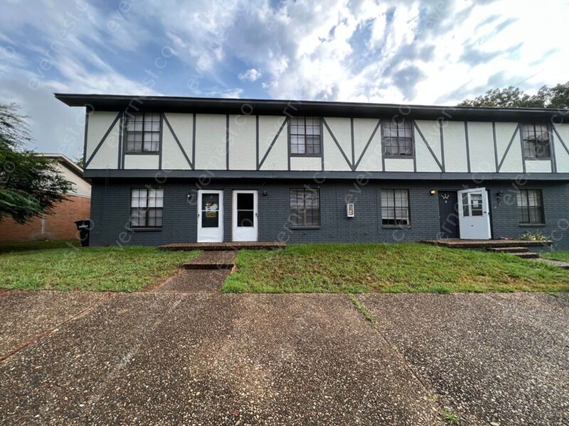 Primary Photo - 1111 Brice Rd