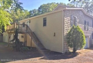 Building Photo - 36 Mundy Ave