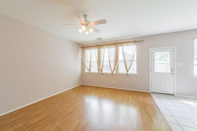 Building Photo - 6326 Veranda Green Trail