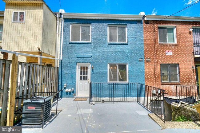 Building Photo - 1357 Morris Rd SE
