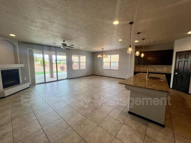 Building Photo - 7215 Valle Jardin Ln NW