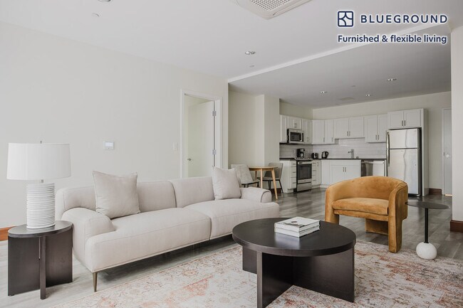 Foto del edificio - 110 W Ocean Blvd