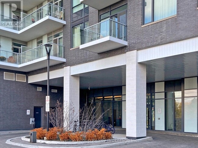 Building Photo - 3220 Sheppard Ave E