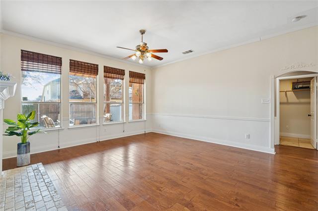 Foto del edificio - 342 Stately Oak Ln