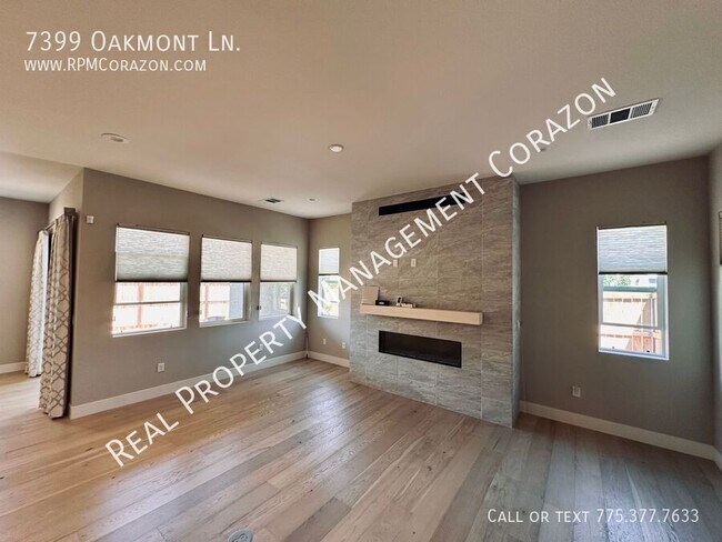 Foto del edificio - 7399 Oakmont Ln