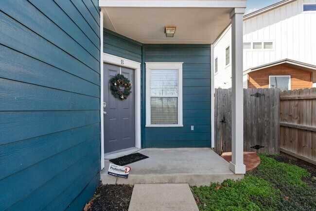 Foto del edificio - 1810 Adina St