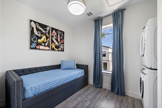 Foto del edificio - 207 E 38th St