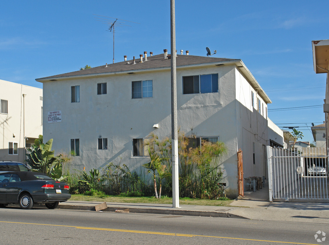 Foto del edificio - 1134 S Fairfax Ave