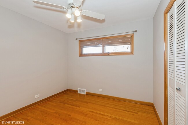 Foto del edificio - 323 Grant St