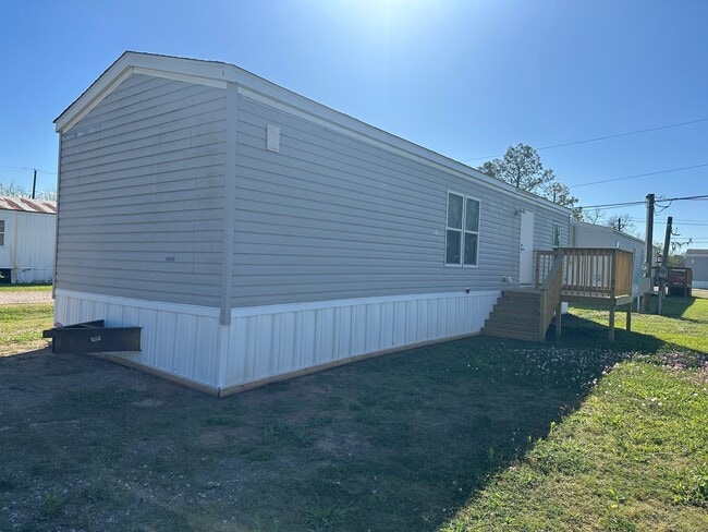Building Photo - 1301 Avenue A