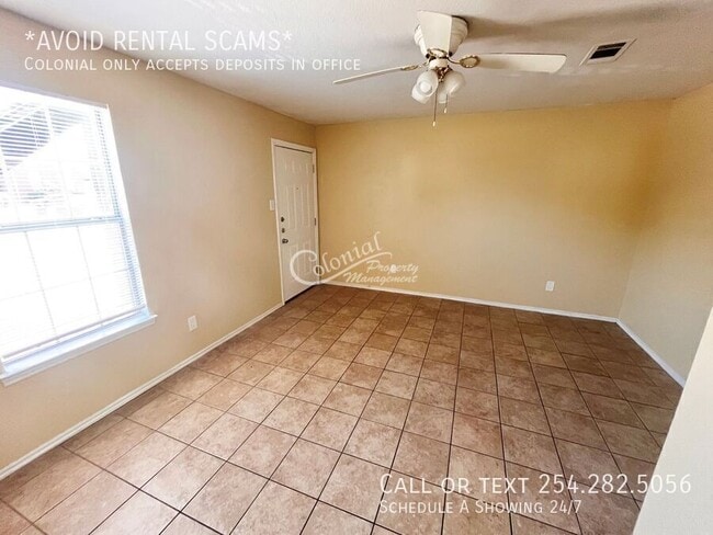Building Photo - 1703 Benttree Dr
