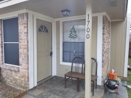 Building Photo - 1700 Windsong Ln