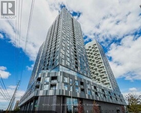 Building Photo - 10 Abeja St