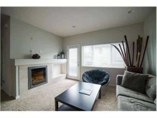 Building Photo - 15720 Manor Way