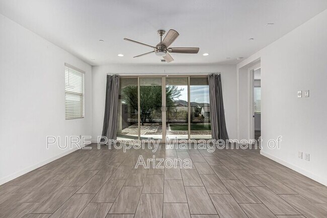 Foto del edificio - 31876 N 125th Ln