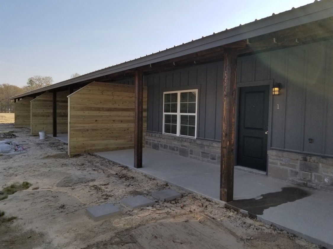 Foto principal - 10071 Shadow Wood Cir