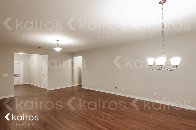 Building Photo - 155 Bates Ln.