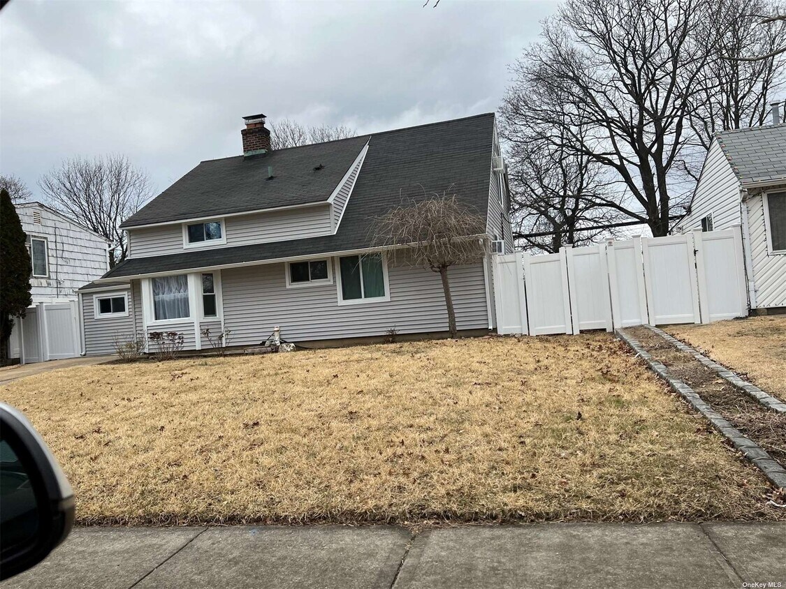 Foto principal - 96 Acre Ln