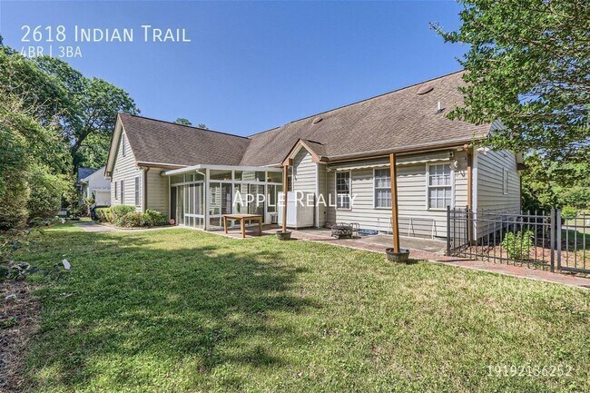 Foto del edificio - 2618 Indian Trail