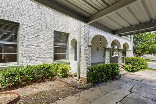 Building Photo - 1811 Mecca St