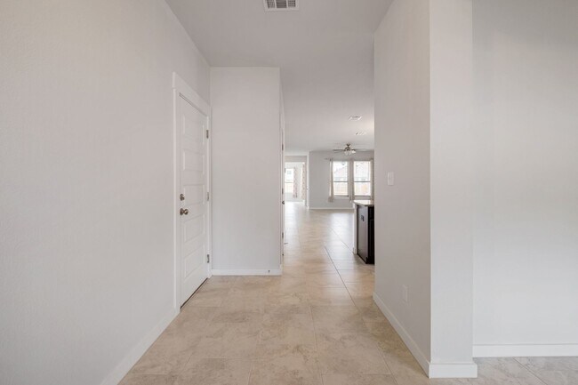Foto del edificio - Delightful 3 Bedroom, 2 Bath Home in Leander w/ Exterior Music Room