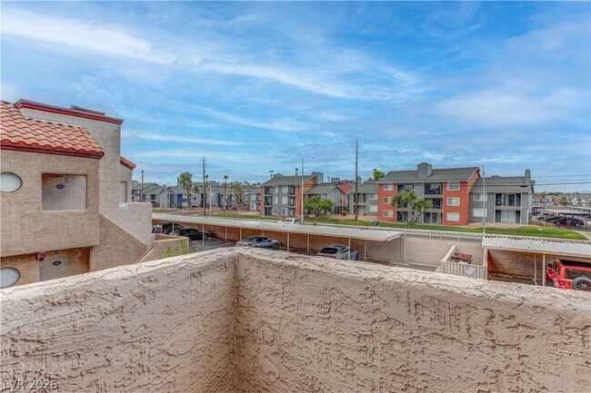 Foto del edificio - 2975 Juniper Hills Blvd