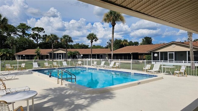 Building Photo - 1001 N Plantation Dr